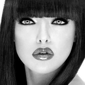 Meet your Posher, Jeanne-darc